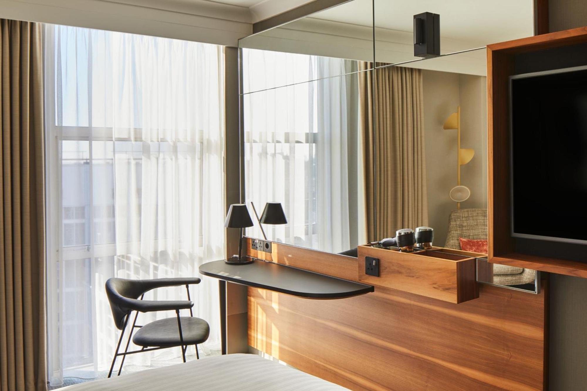 London Marriott Hotel Kensington Ngoại thất bức ảnh