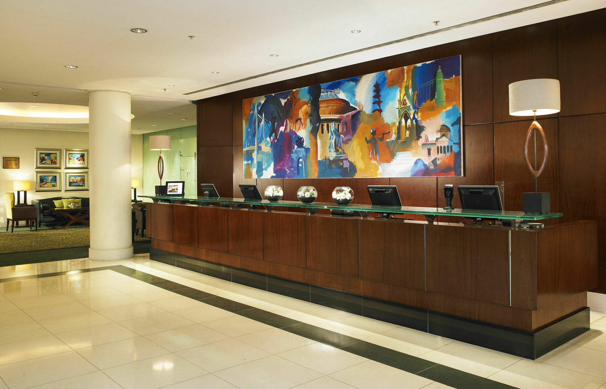 London Marriott Hotel Kensington Ngoại thất bức ảnh