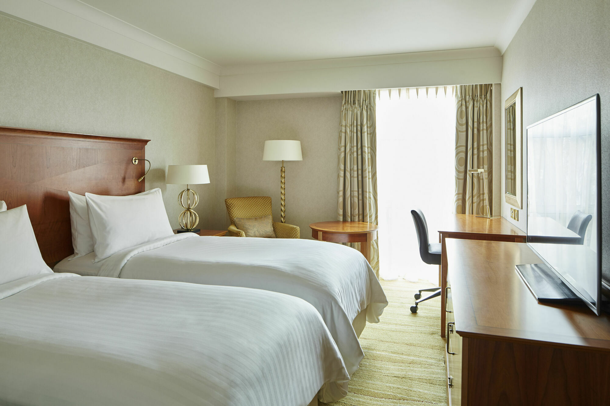 London Marriott Hotel Kensington Ngoại thất bức ảnh